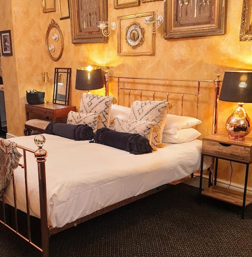 לאנרווסט The Meadowsweet Hotel & Self Catering Apartments מראה חיצוני תמונה